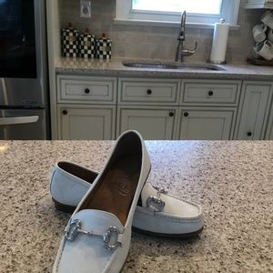 Aerosoles white leather flat